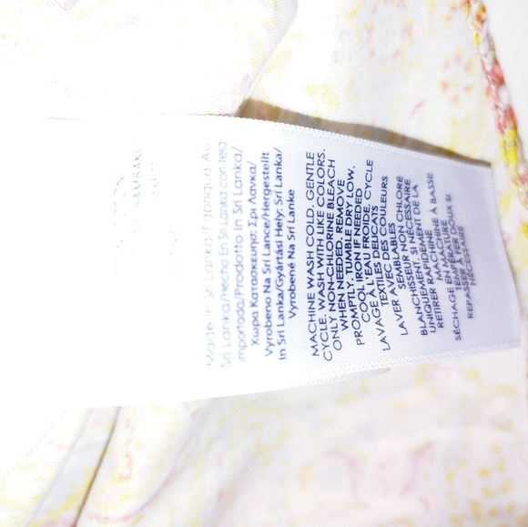 Chaps Paisley No Iron Button Top M - Picture 2 of 6